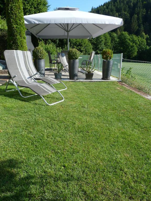 Ferienhaus Bluemel Inkl. Freier Strandbadeintritt 沃尔特湖畔韦尔登 外观 照片