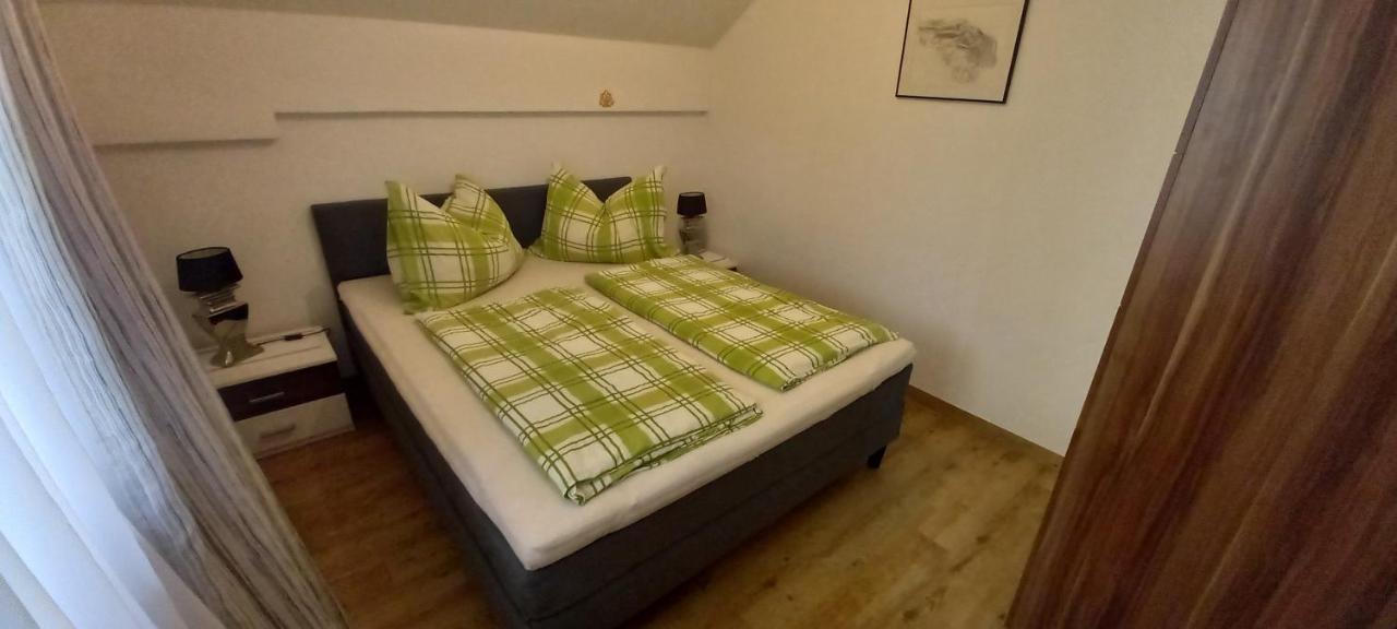 Ferienhaus Bluemel Inkl. Freier Strandbadeintritt 沃尔特湖畔韦尔登 外观 照片